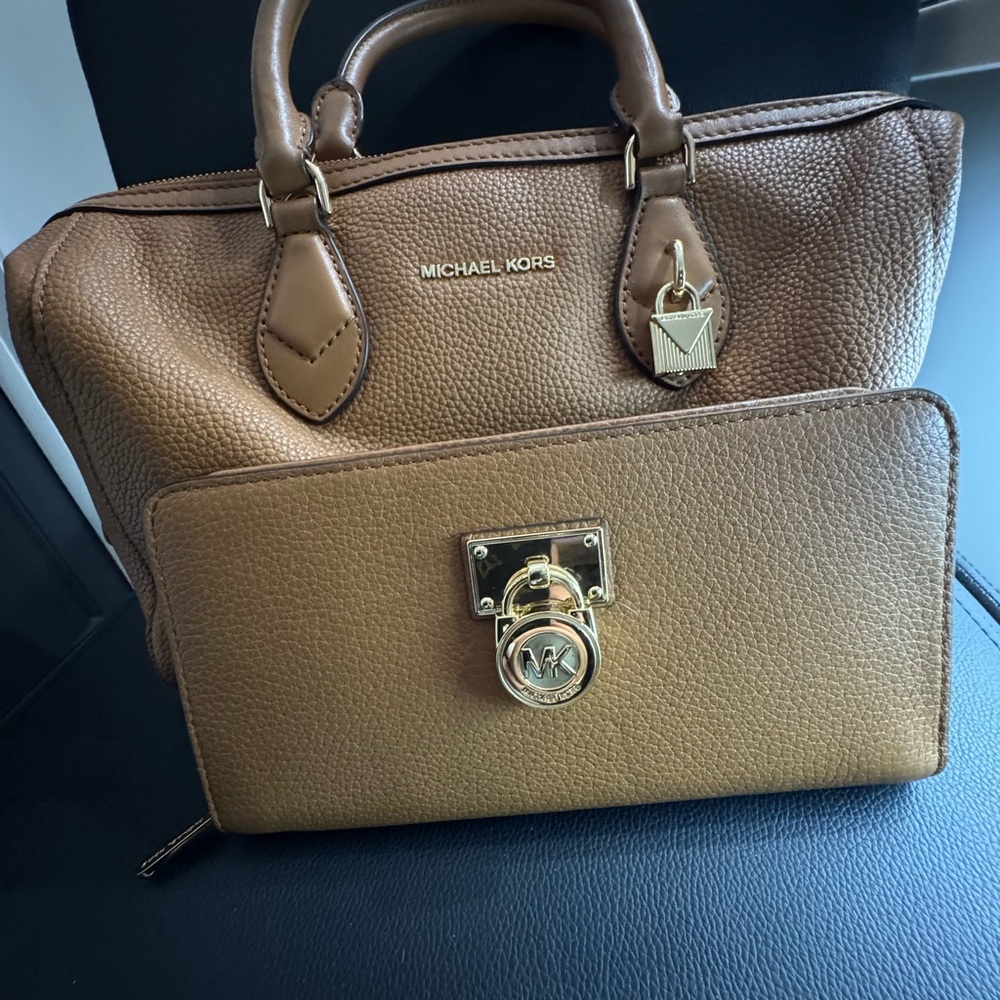 Michael Kors Grayson Large Satchel with matching Large Hamilton Wallet